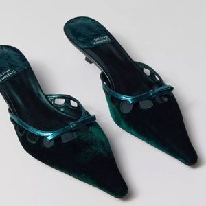Jeffrey Campbell Solitude Velvet Kitten Heels - Dark Green - Size: 9.5 - NEW